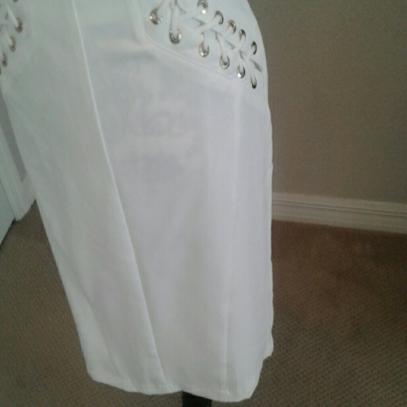 CREAM SKIRT NEW WITH TAG SIZE SIZE M - Picture 4 of 7